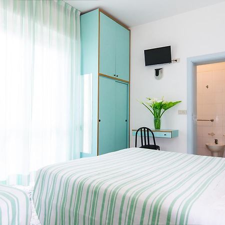 Hotel San Gottardo Riccione Oda fotoğraf