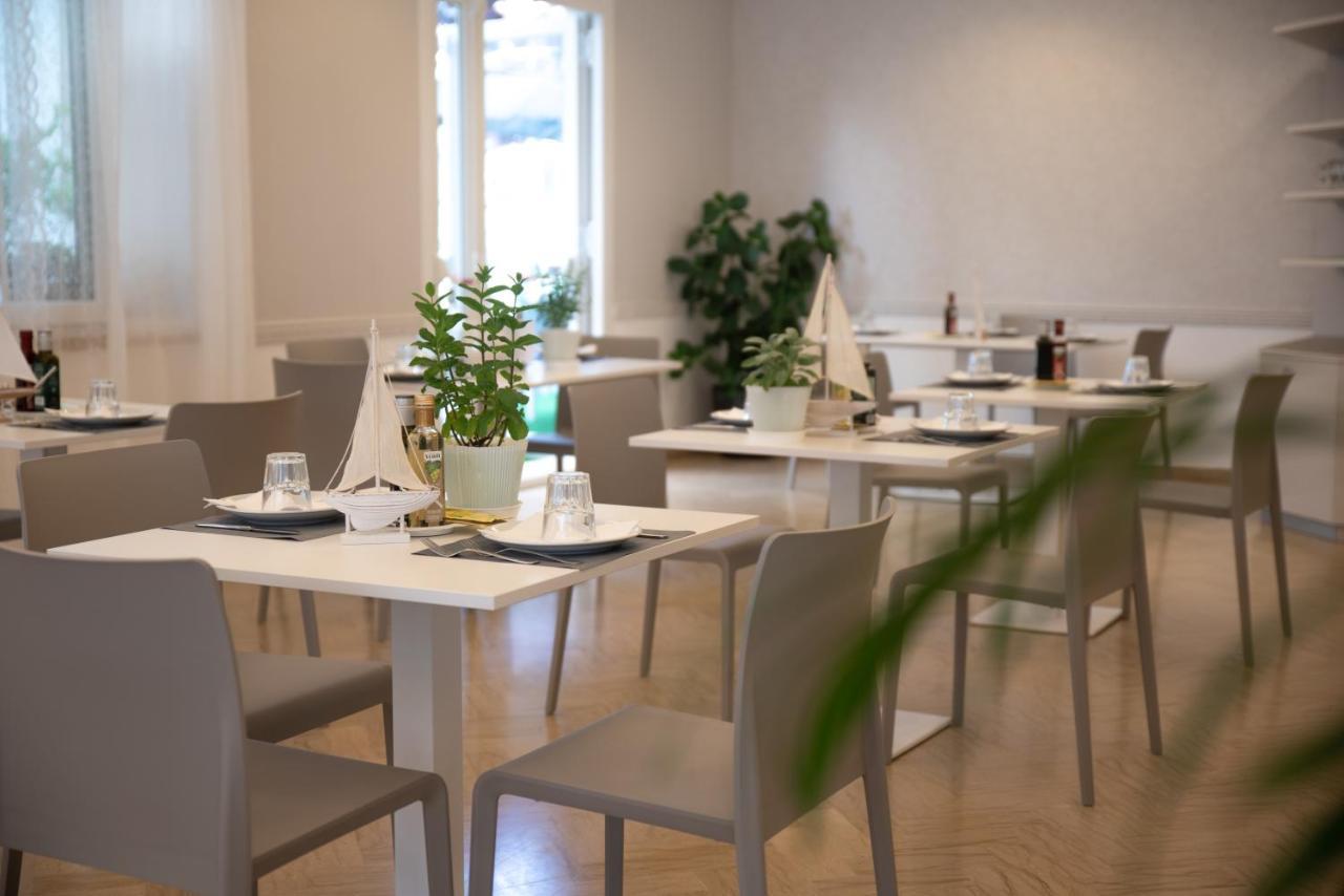 Hotel San Gottardo Riccione Dış mekan fotoğraf