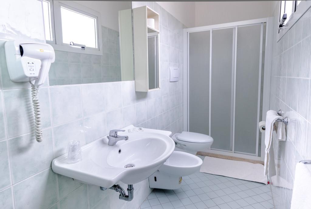 Hotel San Gottardo Riccione Dış mekan fotoğraf